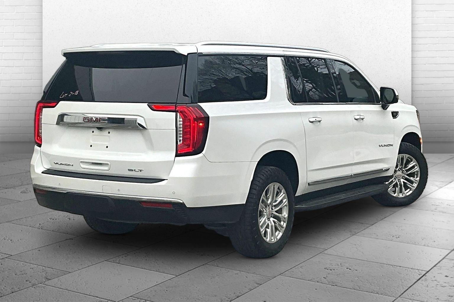 2022 GMC Yukon XL SLT