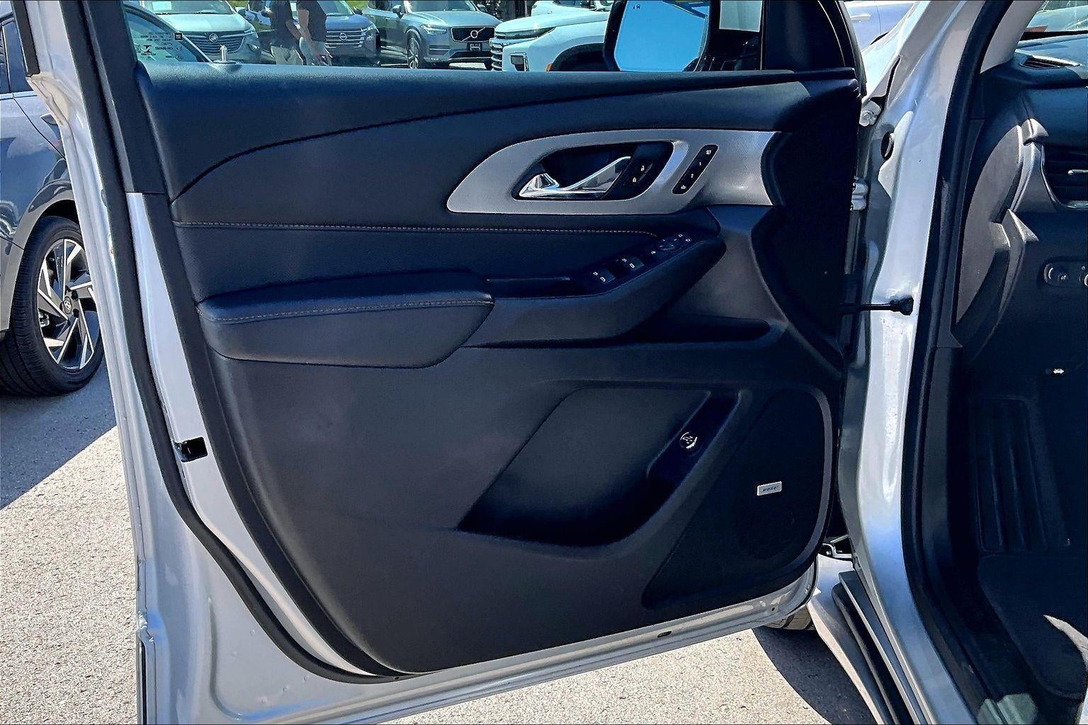 2021 Chevrolet Traverse LS