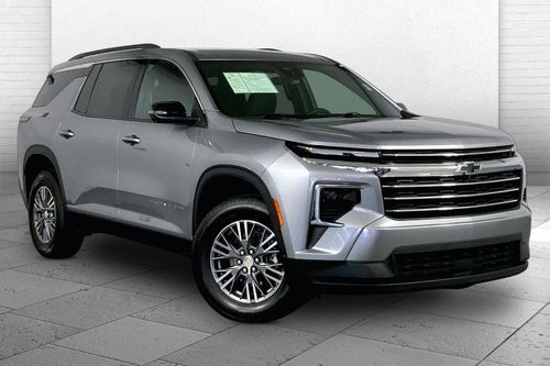2024 Chevrolet Traverse LT