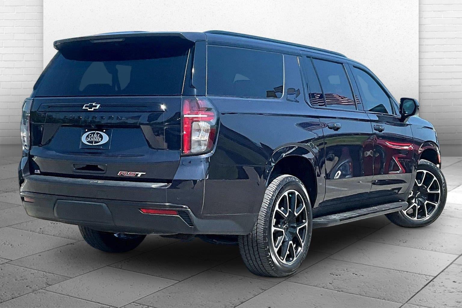2023 Chevrolet Suburban RST