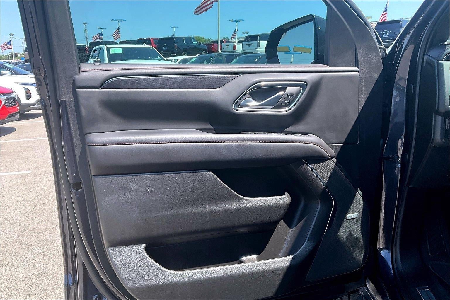 2023 Chevrolet Suburban RST