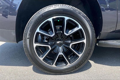 2023 Chevrolet Suburban RST