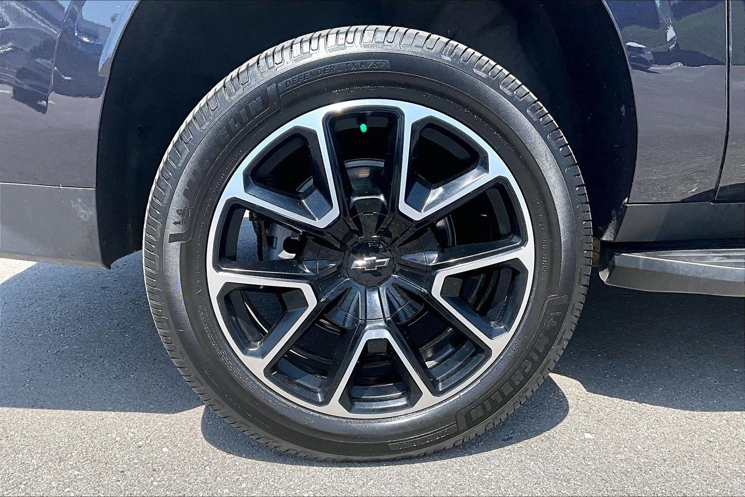 2023 Chevrolet Suburban RST