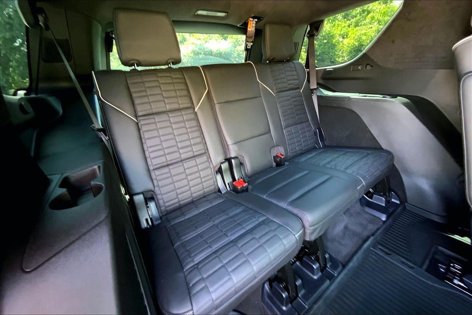 2025 Cadillac Escalade Sport Platinum