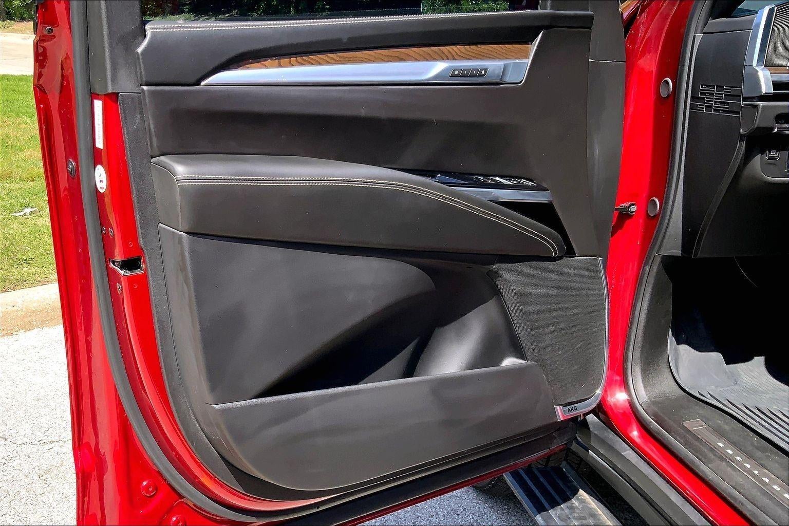 2025 Cadillac Escalade Sport Platinum