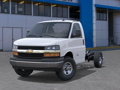 2025 Chevrolet Express Cutaway 3500 1WT