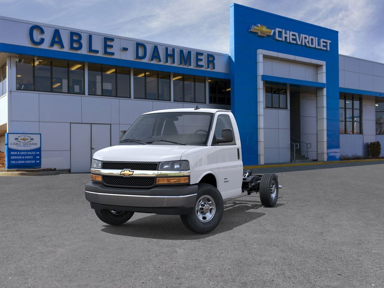 2025 Chevrolet Express Cutaway 3500 1WT