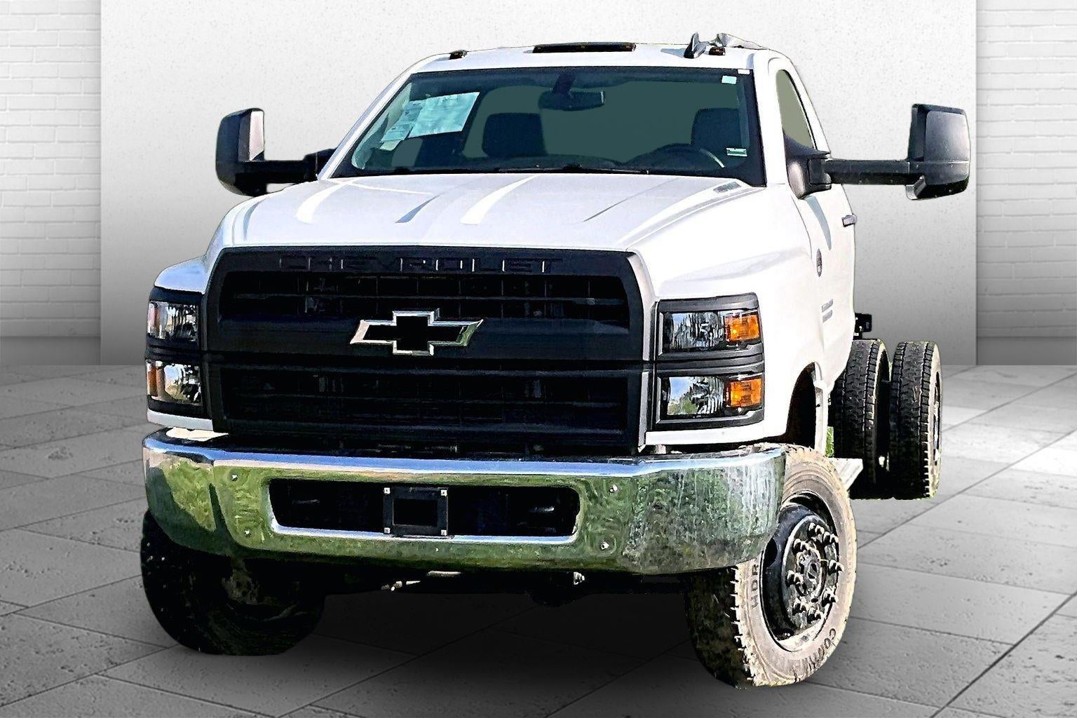 2023 Chevrolet Silverado 5500 HD Work Truck
