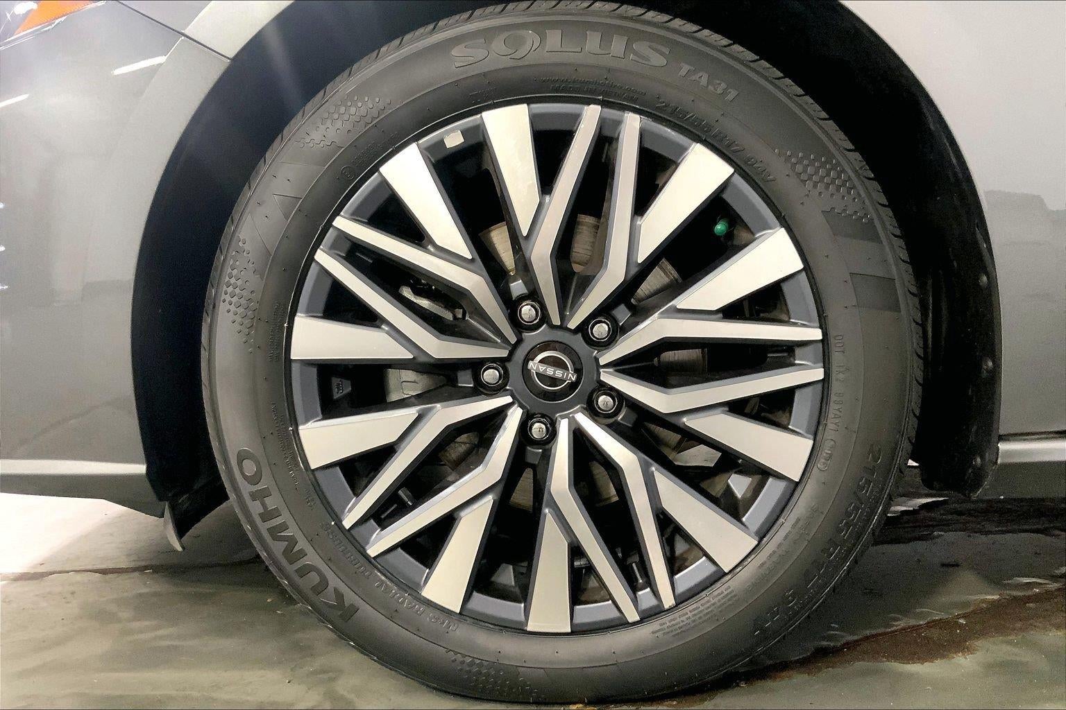 2025 Nissan Altima SV