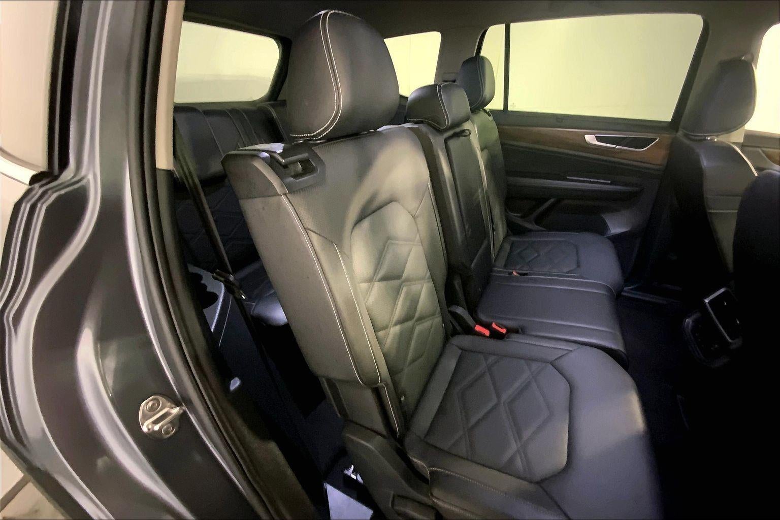 2025 Volkswagen Atlas 2.0T SE w/Technology