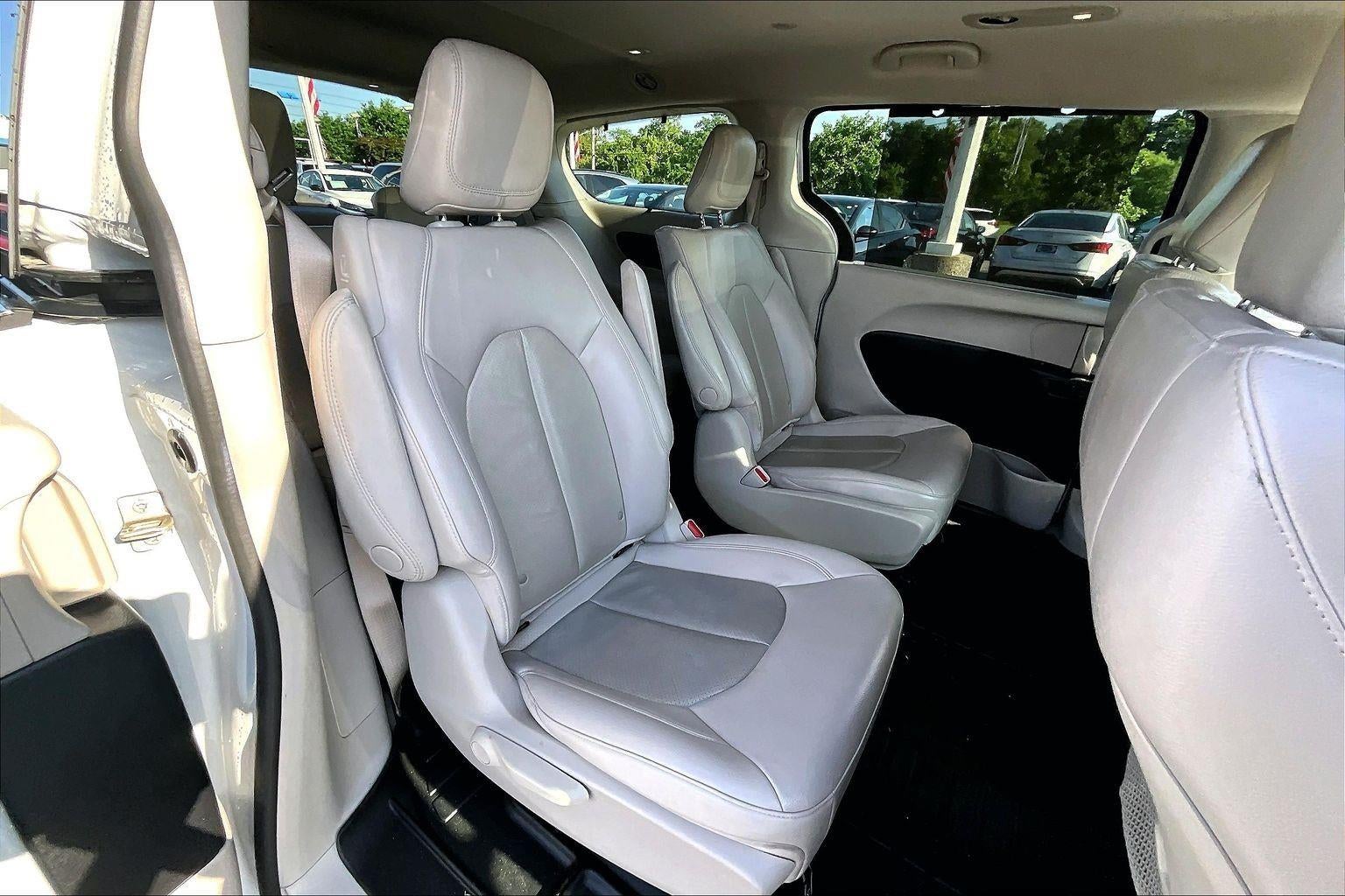 2021 Chrysler Pacifica Hybrid Touring L