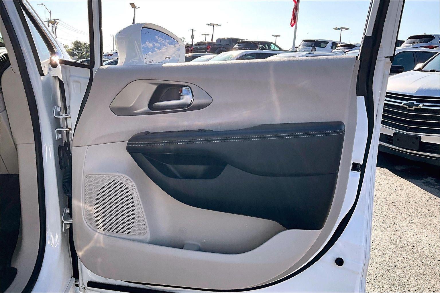 2021 Chrysler Pacifica Hybrid Touring L