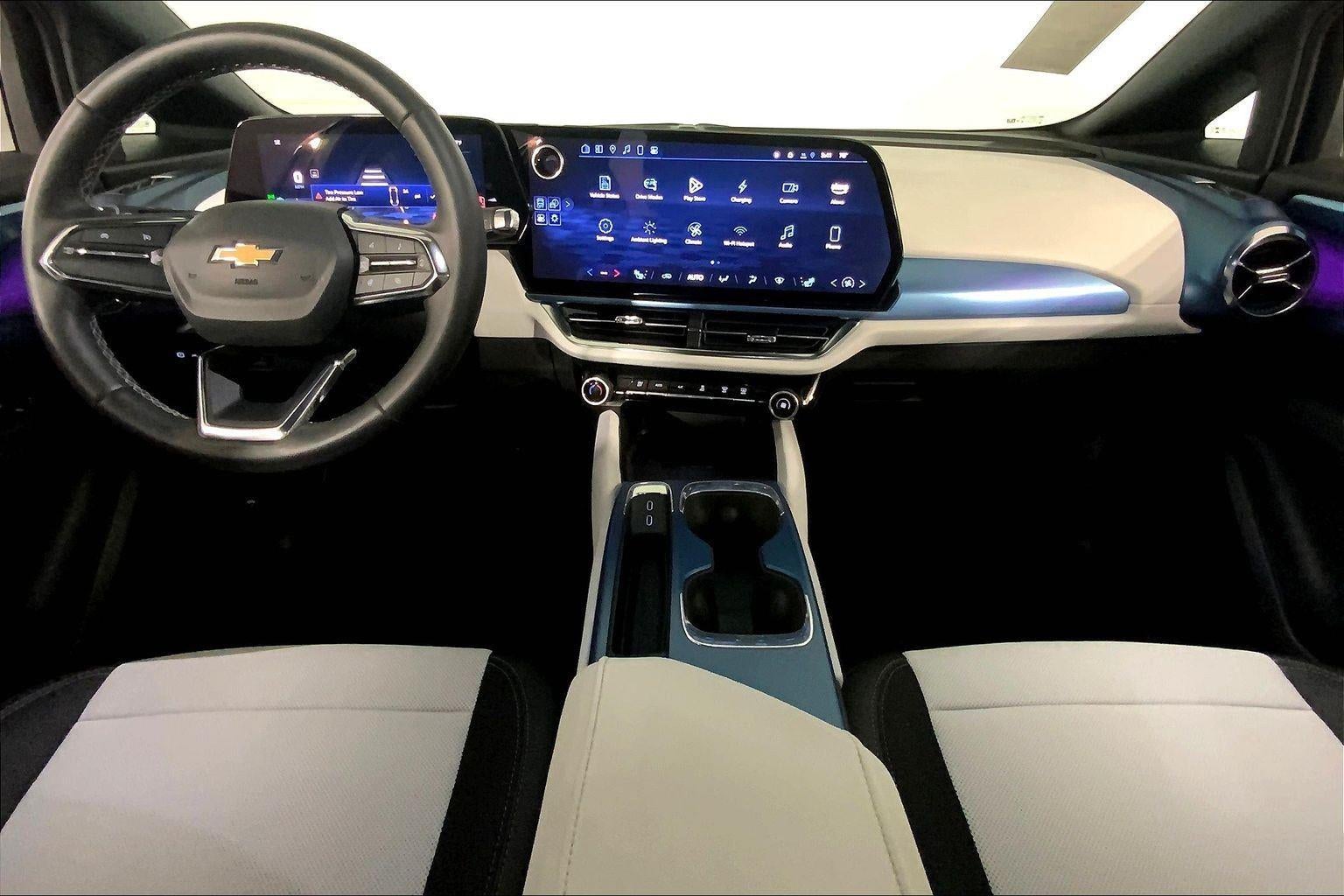 2025 Chevrolet Equinox EV LT