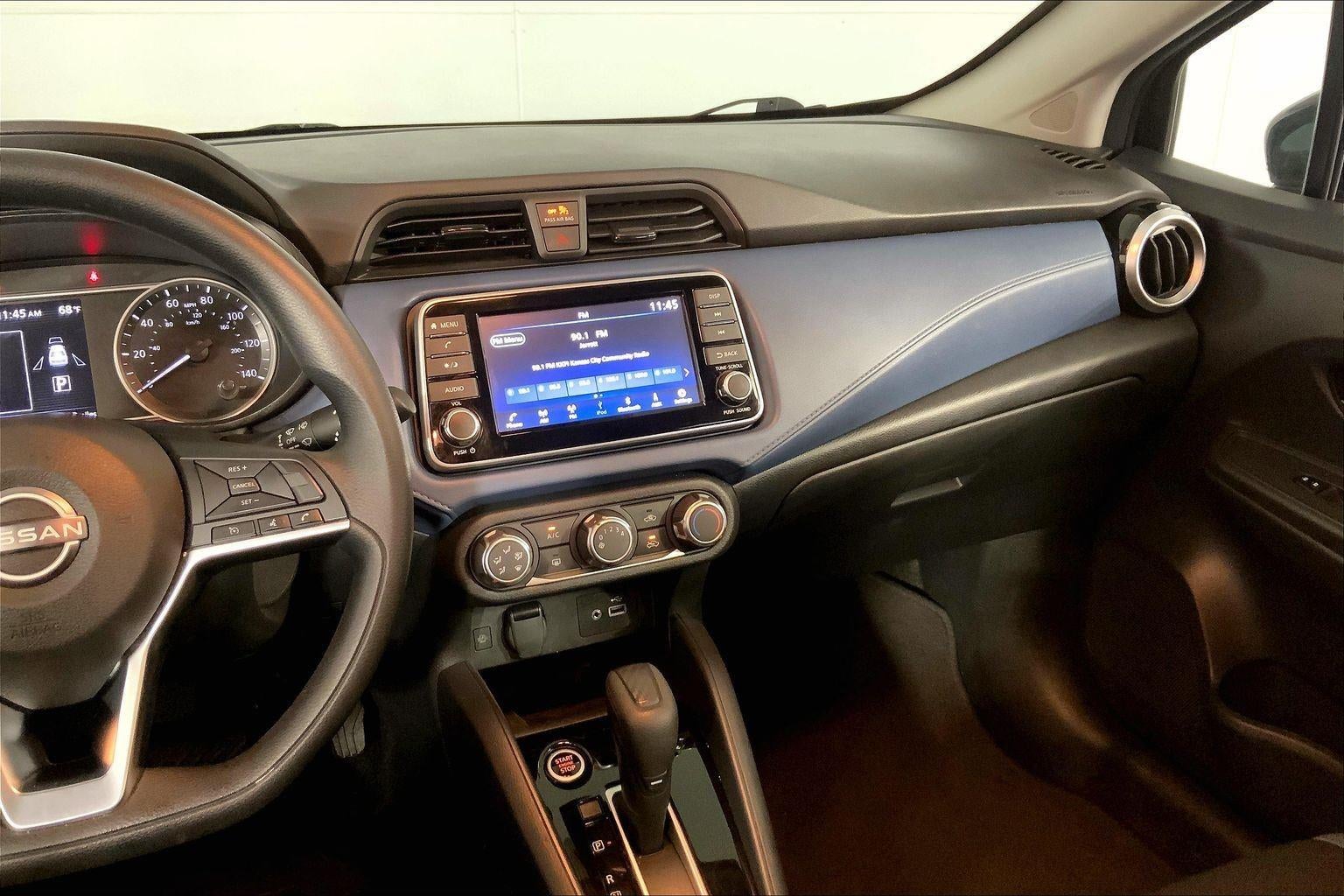 2025 Nissan Versa SV