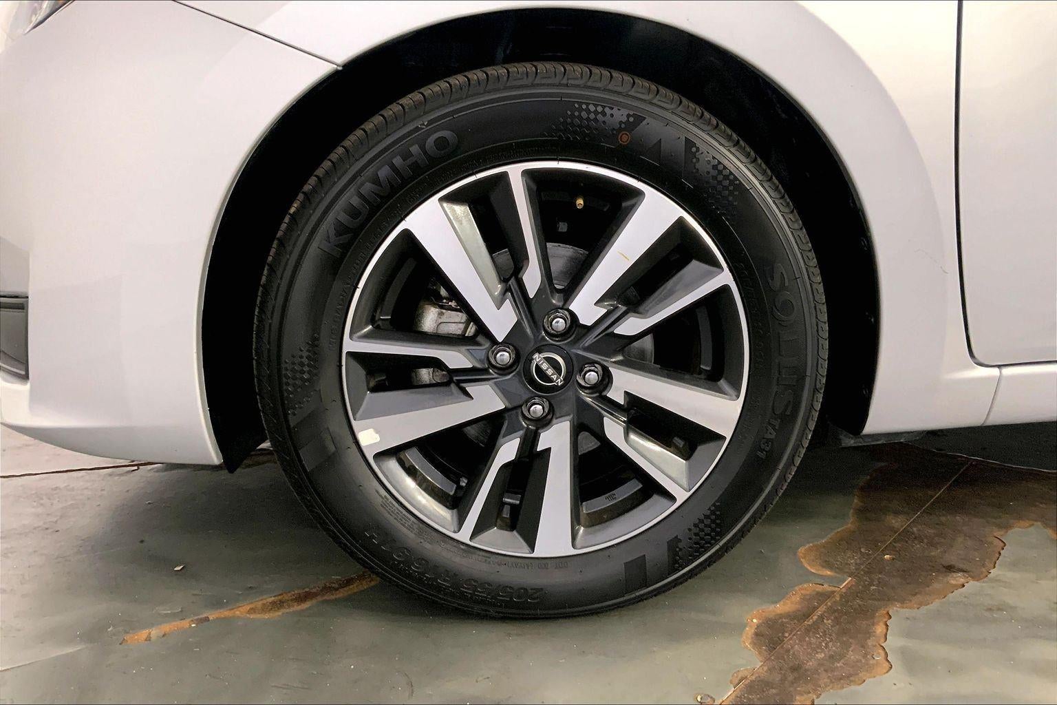 2025 Nissan Versa SV