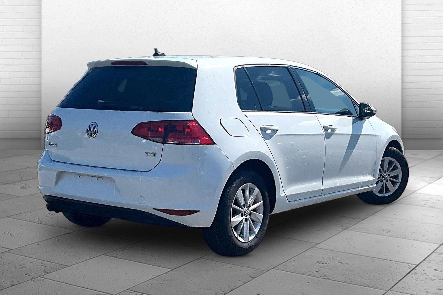 2016 Volkswagen Golf TSI S