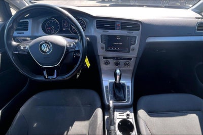 2016 Volkswagen Golf TSI S