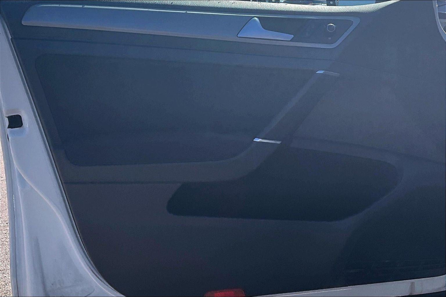 2016 Volkswagen Golf TSI S