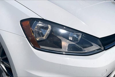 2016 Volkswagen Golf TSI S