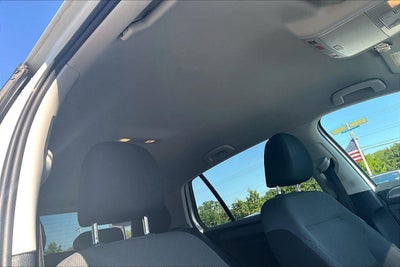 2016 Volkswagen Golf TSI S