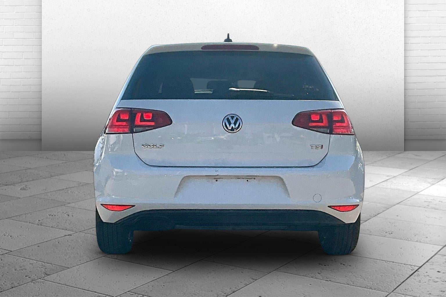 2016 Volkswagen Golf TSI S