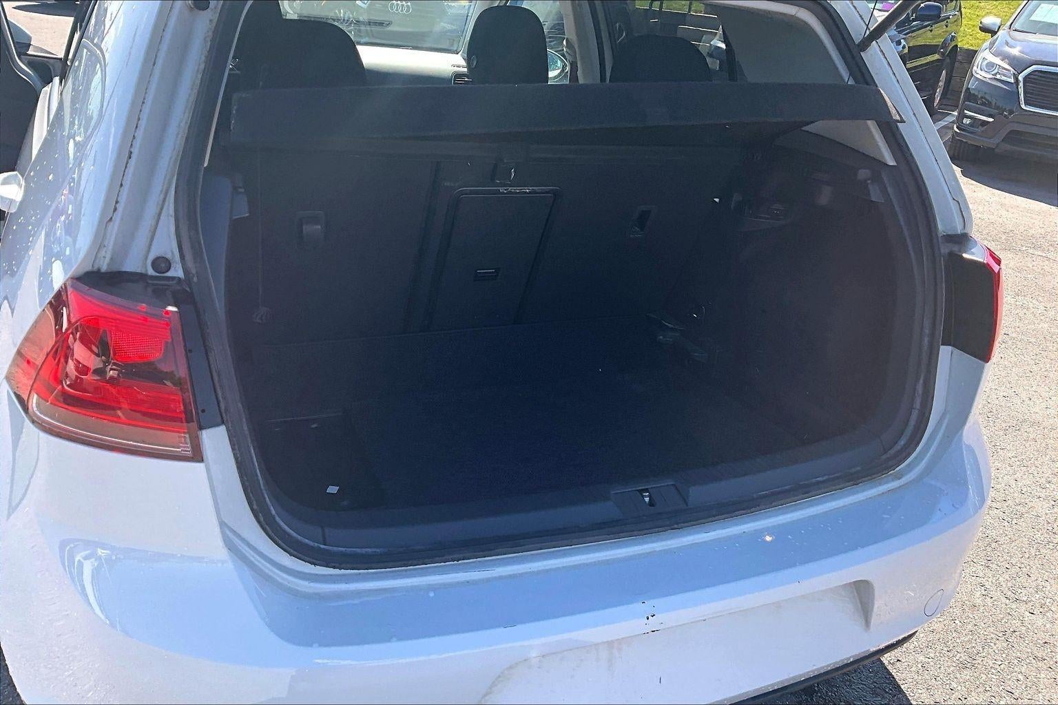 2016 Volkswagen Golf TSI S