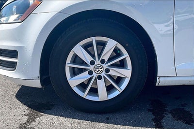 2016 Volkswagen Golf TSI S