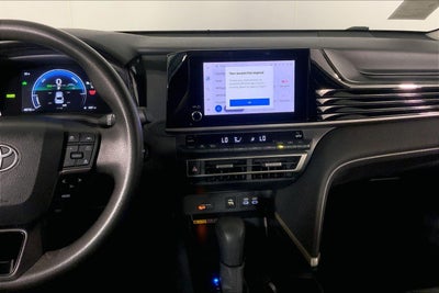 2025 Toyota Camry LE