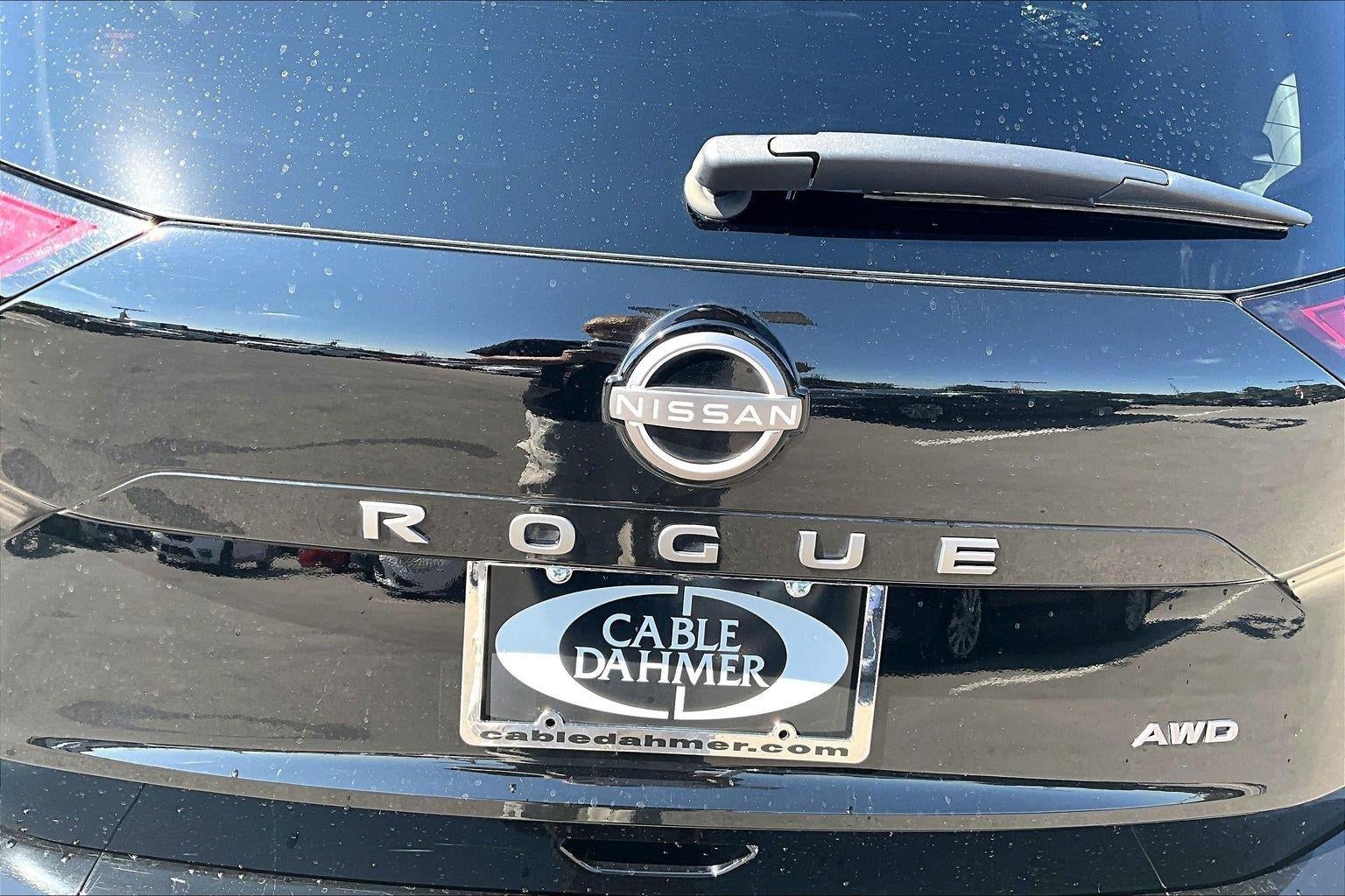 2025 Nissan Rogue SV
