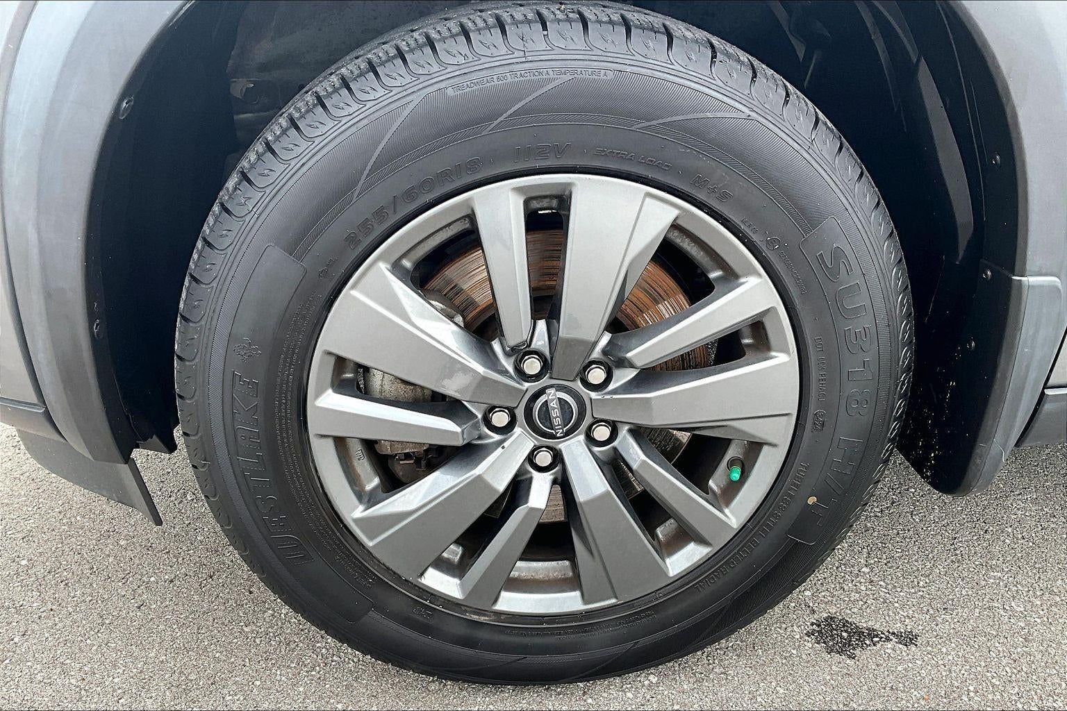 2023 Nissan Pathfinder SV