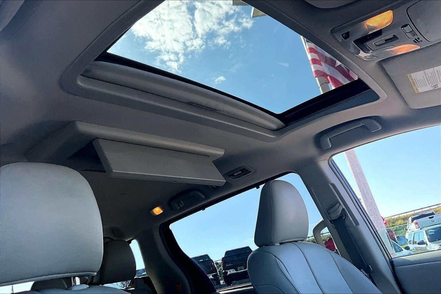 2012 Toyota Sienna XLE