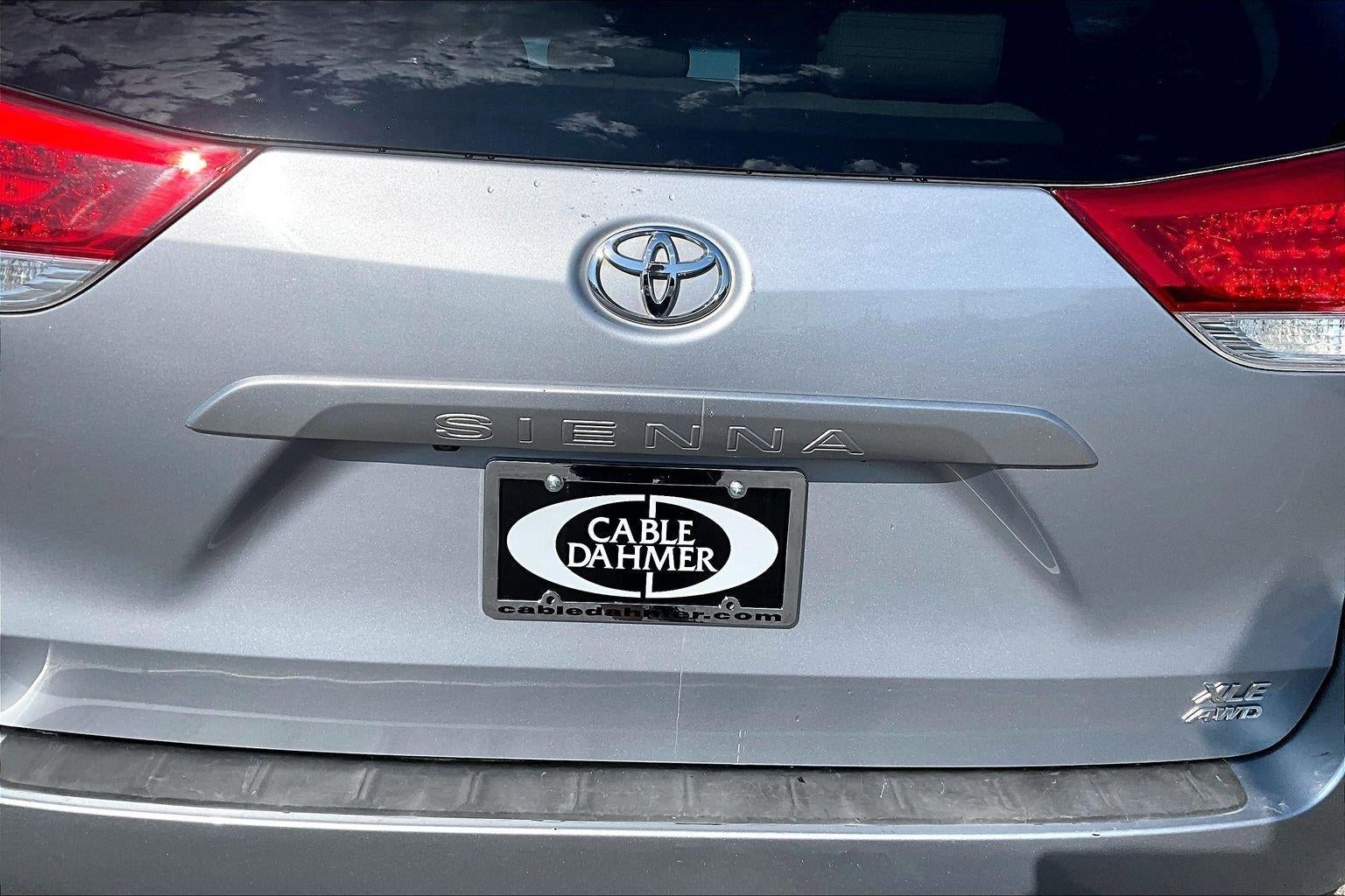 2012 Toyota Sienna XLE