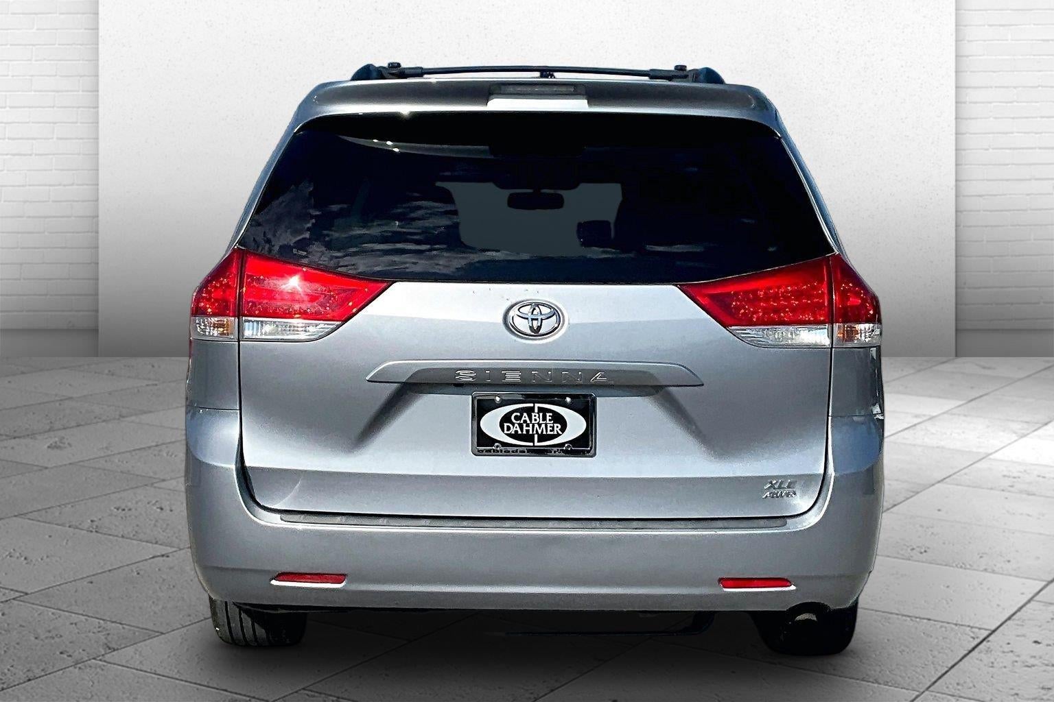 2012 Toyota Sienna XLE
