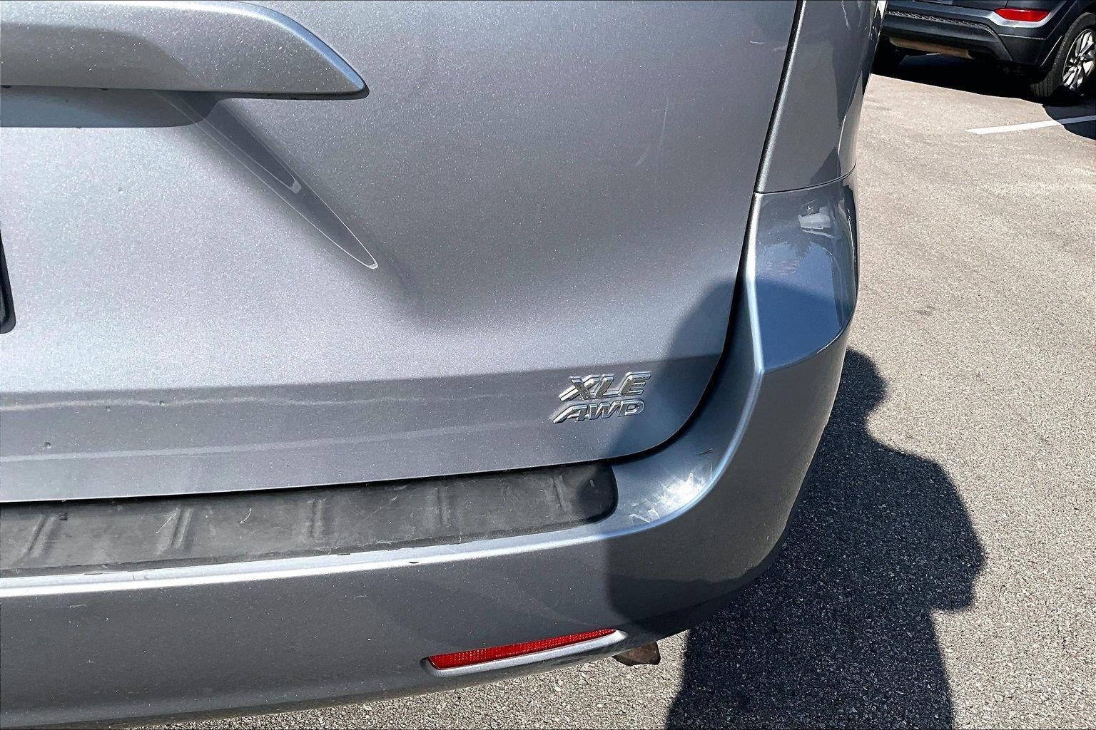 2012 Toyota Sienna XLE