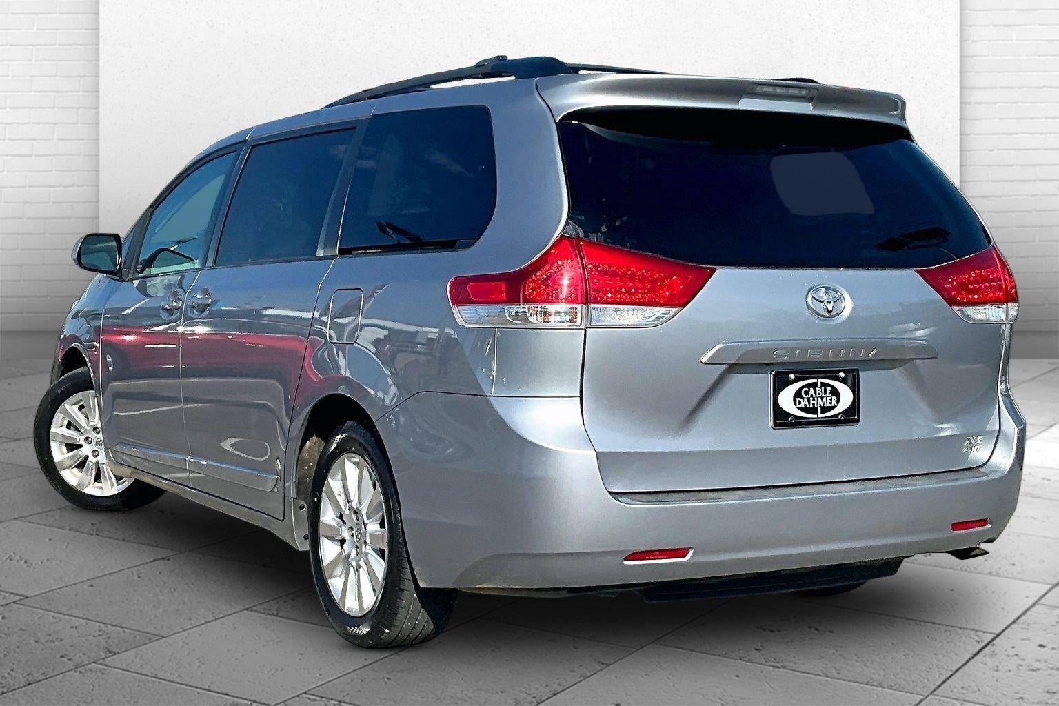 2012 Toyota Sienna XLE