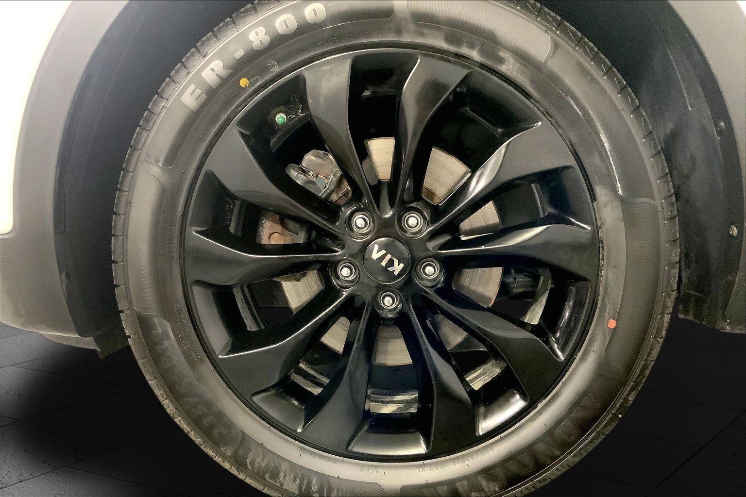 2020 Kia Sorento S V6