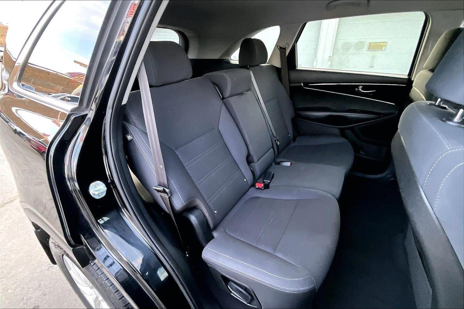 2017 Kia Sorento LX