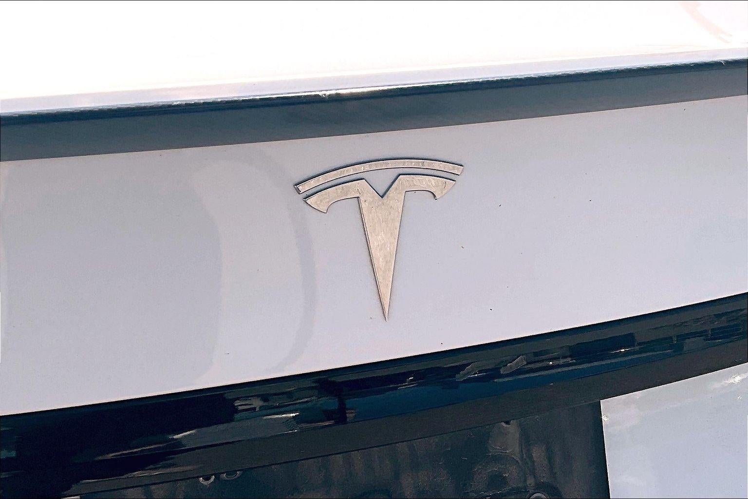 2022 Tesla Model S Plaid