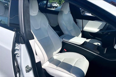 2022 Tesla Model S Plaid