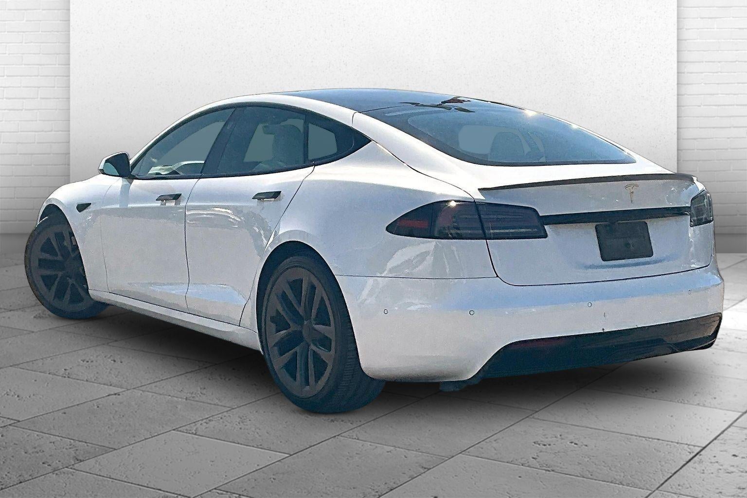 2022 Tesla Model S Plaid