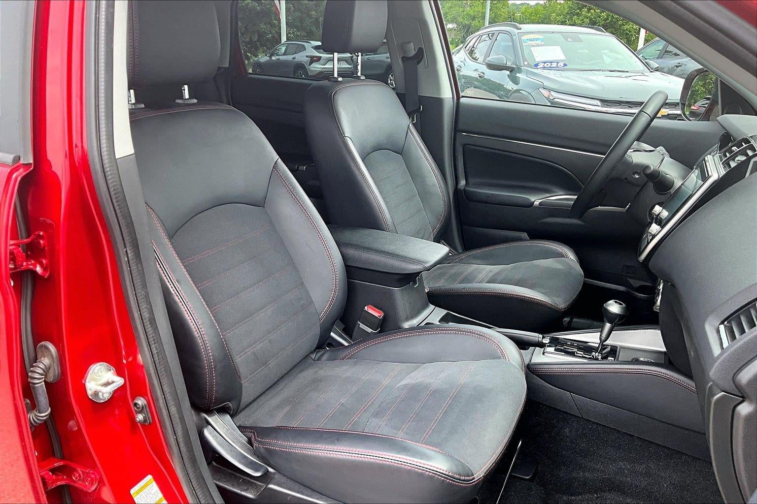 2024 Mitsubishi Outlander Sport S