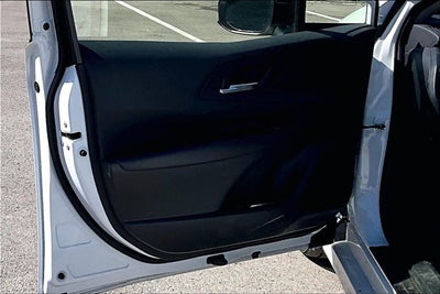 2025 Toyota Prius LE