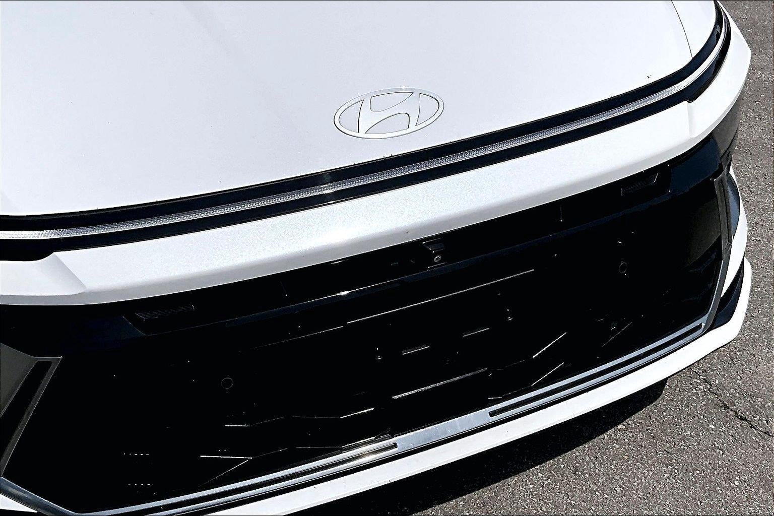 2024 Hyundai Sonata Hybrid Limited