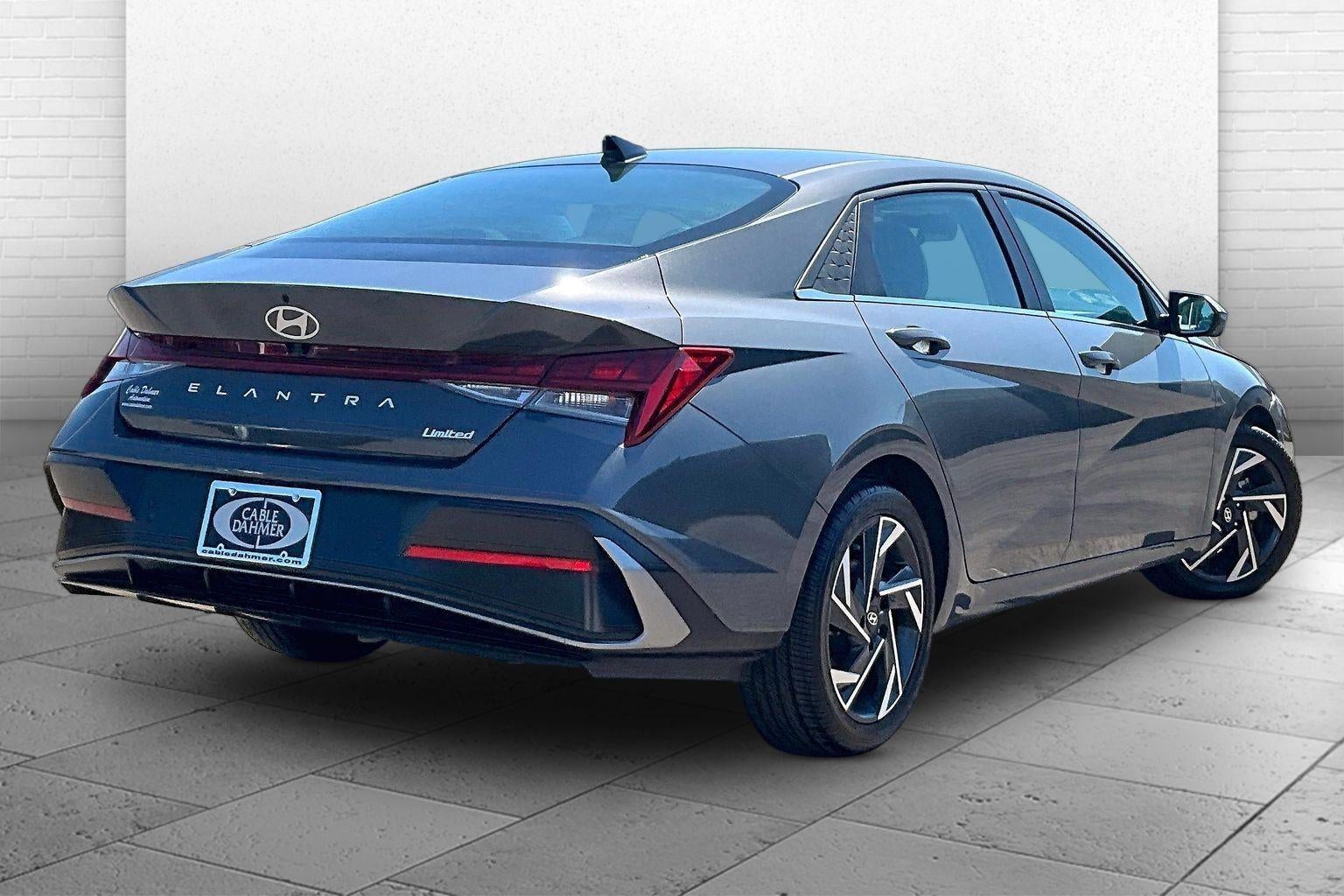 2024 Hyundai Elantra Limited