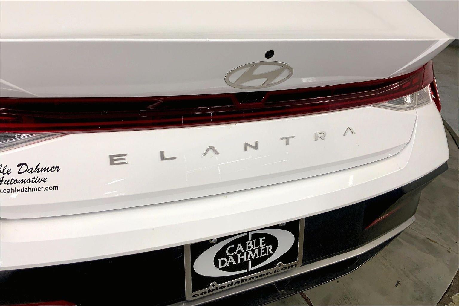 2025 Hyundai Elantra SEL Convenience