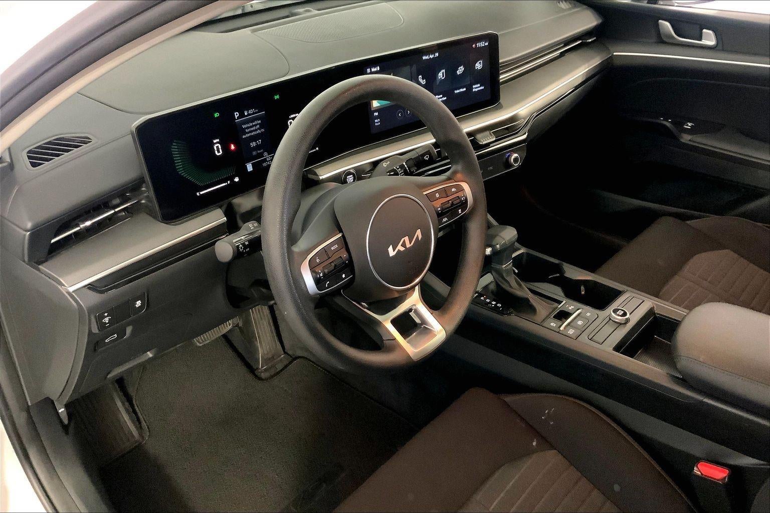 2025 Kia K5 LXS