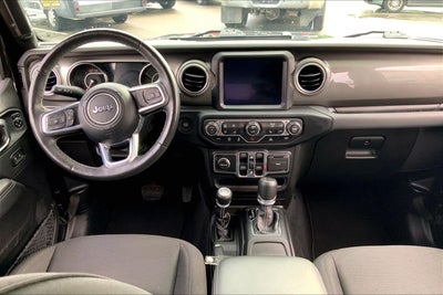 2023 Jeep Wrangler 4-Door Sahara 4x4