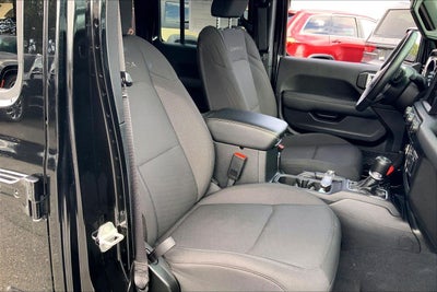 2023 Jeep Wrangler 4-Door Sahara 4x4
