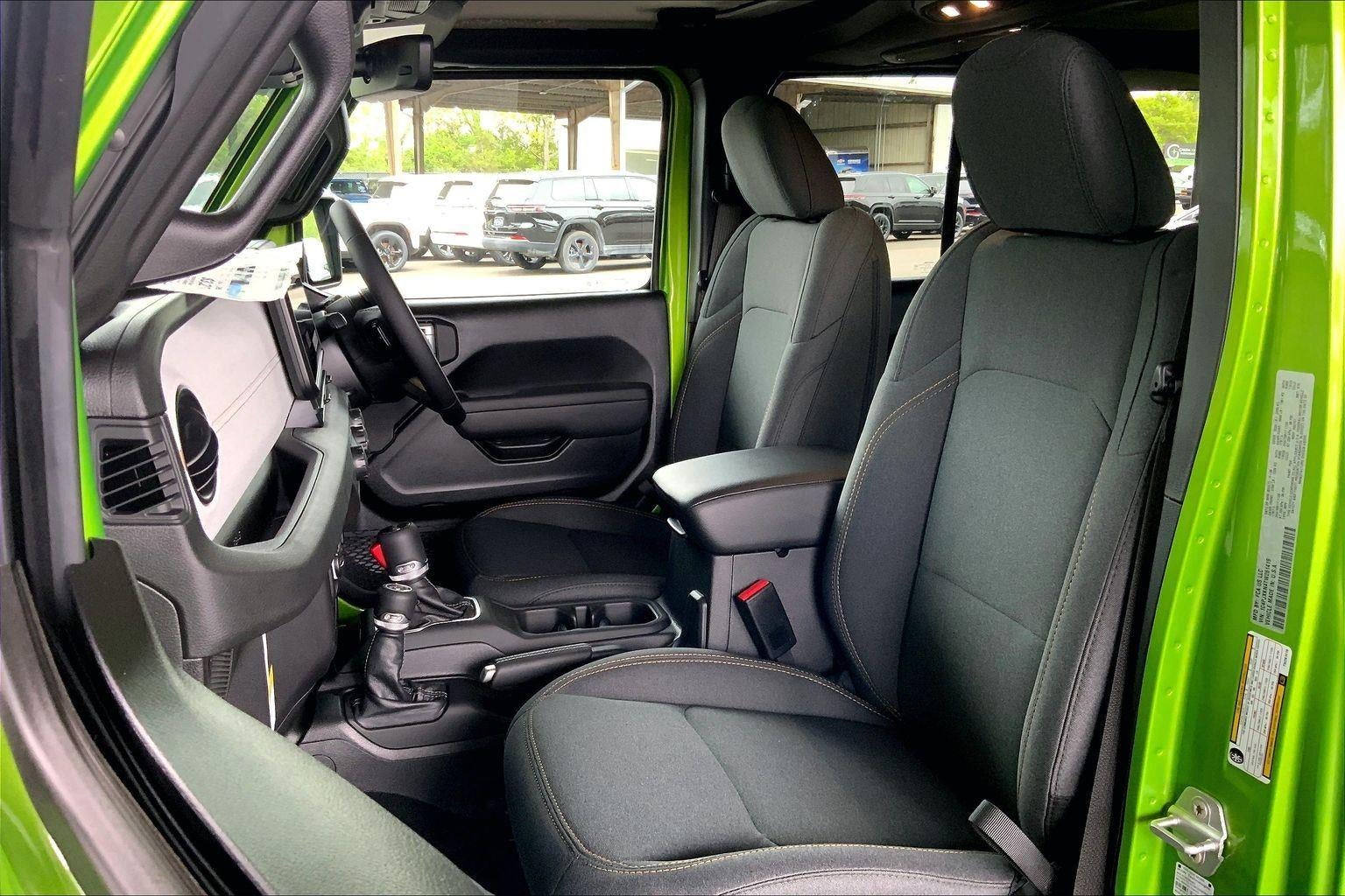 2026 Jeep Wrangler 4-Door Sport RHD 4x4