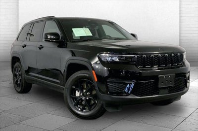 2025 Jeep Grand Cherokee Altitude 4x4